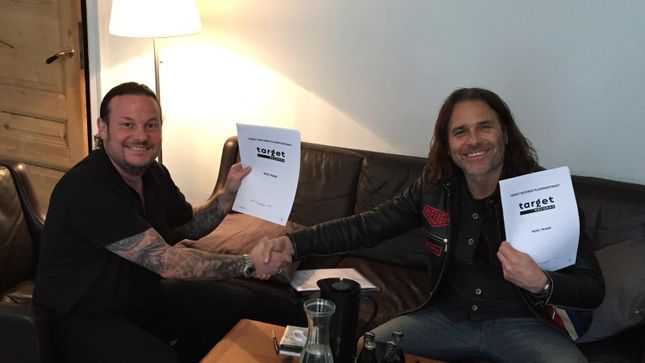 Former WHITE LION Singer MIKE TRAMP Signs Worldwide Album Deal With Target Records