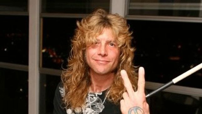 STEVEN ADLER On Rumoured GUNS N’ ROSES Reunion - “If Axl Needs A Reason To Do It, I Have A Billion Reasons…”; Audio