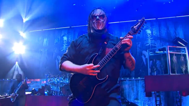 SLIPKNOT Guitarist Mick Thomson Stabbed In Head During Knife Fight With Brother
