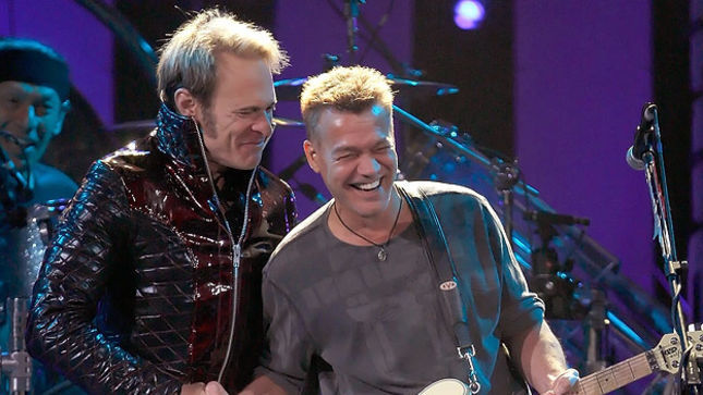 VAN HALEN - Preview Of "Pretty Woman" From Tokyo Dome Live In Concert Streaming 