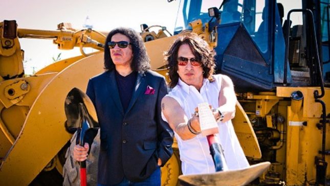 KISS - Photo Gallery From Rock & Brews Buena Park Groundbreaking With PAUL STANLEY And GENE SIMMONS Online 