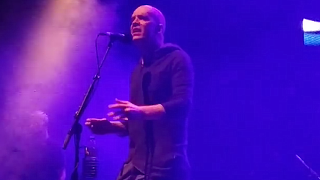 DEVIN TOWNSEND PROJECT - Fan-Filmed Video Of First Ever Live Performance Of OCEAN MACHINE Classics "Bastard" And "The Death Of Music" Online