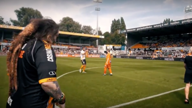 SOULFLY’s Max Cavalera Kicks Off Soccer Game In Belgium; Video Streaming