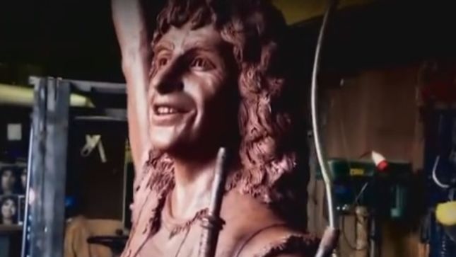 AC/DC Bon Scott Statue Fund “Smashes” Crowdfunding Target