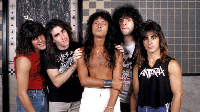 ANTHRAX Look Back On Spreading The Disease Album, Auditioning JOEY BELLADONNA - "We Found Our DIO, Our HALFORD, Our DICKINSON"