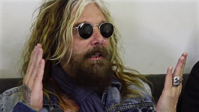 JOHN CORABI To Release Live CD, DVD Performing MÖTLEY CRÜE Self-Titled 1994 Album; Video Interview