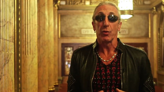 DEE SNIDER's Rock & Roll Christmas Tale To End Toronto Run Ahead Of Schedule