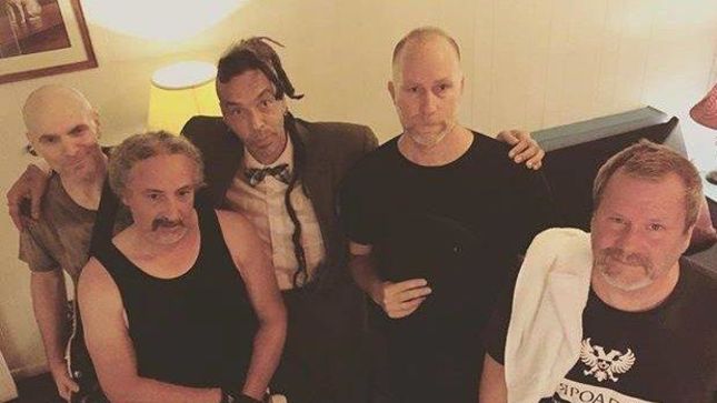FAITH NO MORE - First Reunion Show With CHUCK MOSLEY: Fan-Filmed Video