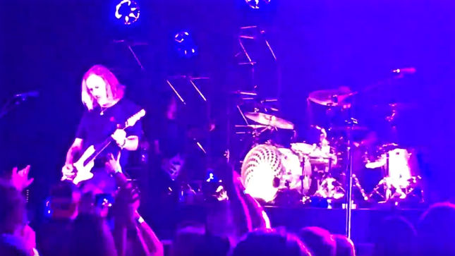 ALICE IN CHAINS Bring Lucky Fan Onstage To Perform “Would?”; Video