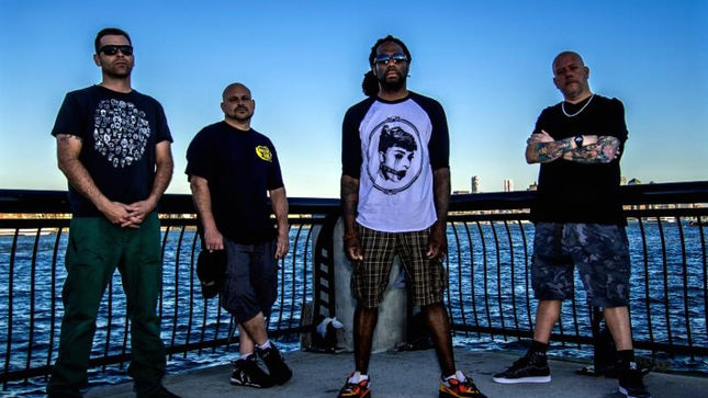 FULL SCALE RIOT Announce Debut Full-Length Details; SOULFLY Guitarist MARC RIZZO Among Guests