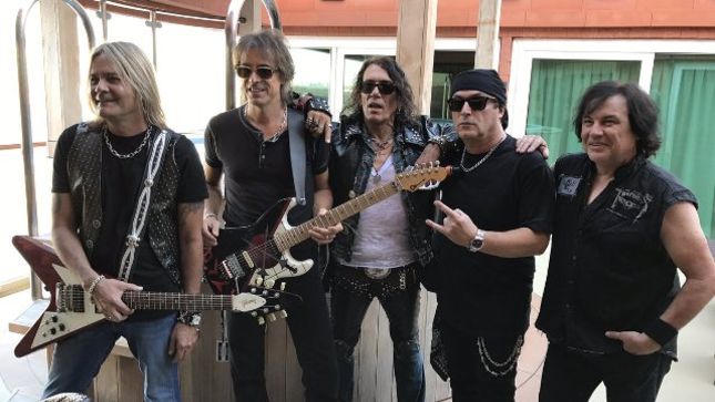 RATT's PEARCY, CROUCIER And DEMARTINI At Monsters Of Rock Cruise West - Fan-Filmed Live Video Of "Round And Round" Posted