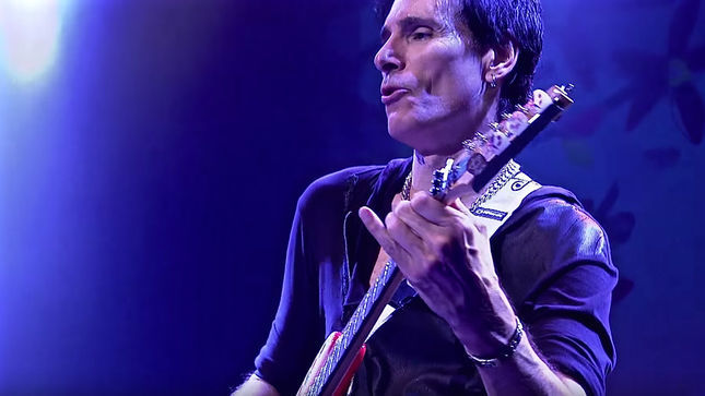 STEVE VAI Reveals Songs To Be Performed During “Play With Steve’s Band” Sessions At Vai Academy 2017