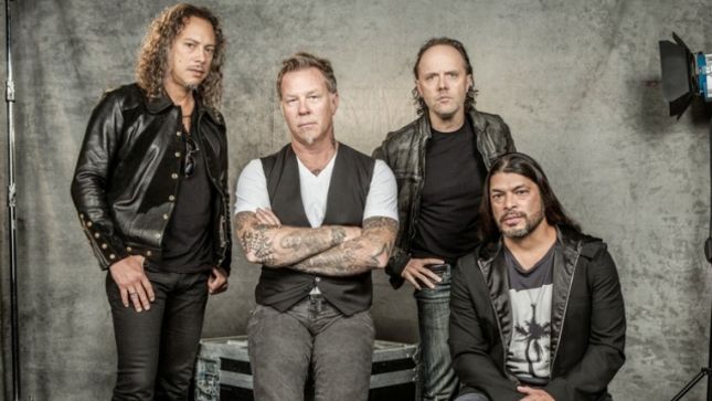 METALLICA - New "Moth Into Flame" Behind-The-Scenes Video Available