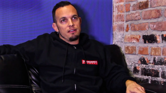 TREMONTI’s Mark Tremonti Names TOM MORELLO As One Of His Top Guitarists – “One Of The First Guys To Come Out And Do Something New In Years”
